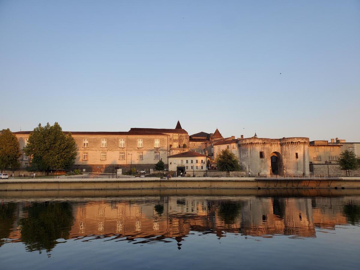 Logis Des Tourelles Bed & Breakfast Cognac Luaran gambar