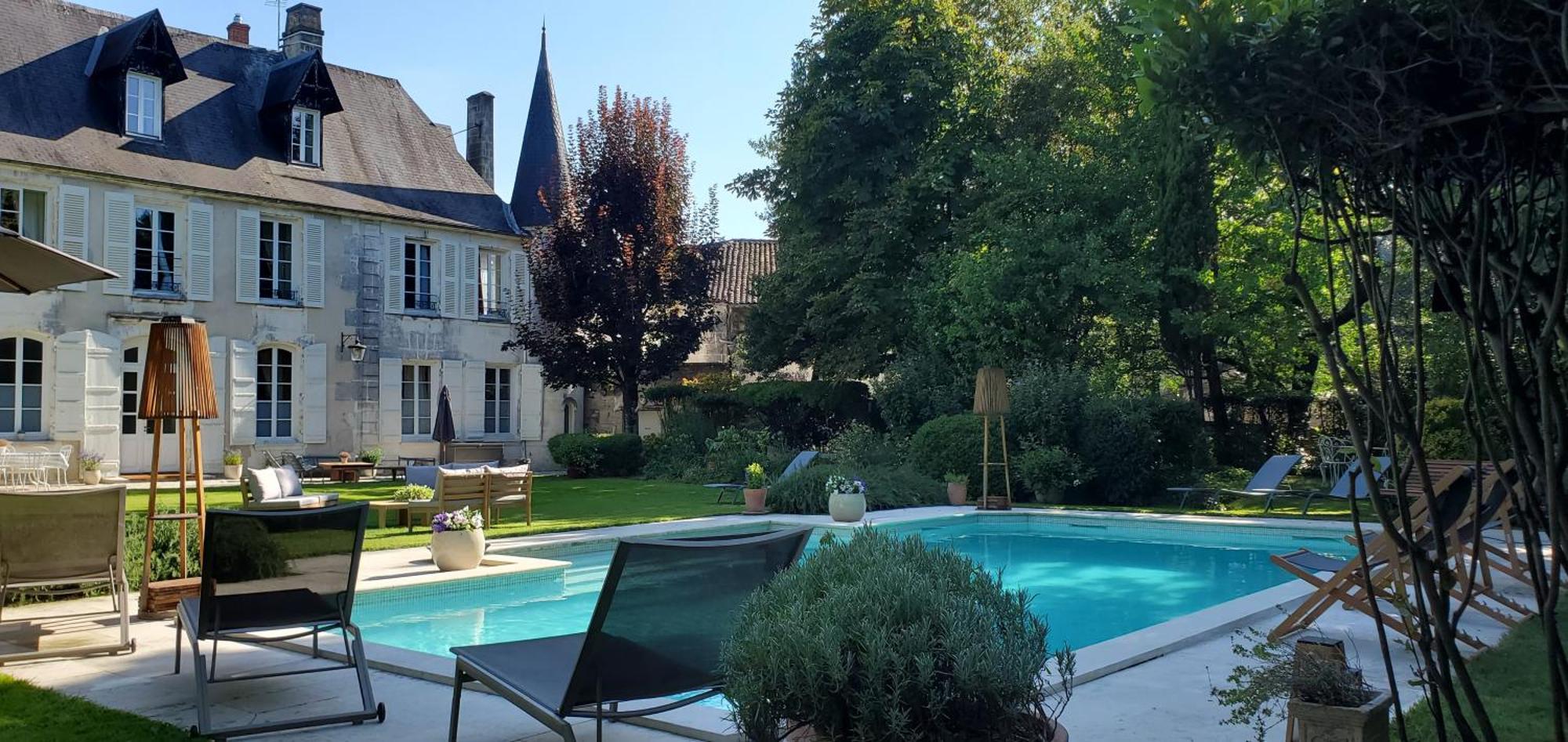 Logis Des Tourelles Bed & Breakfast Cognac Luaran gambar